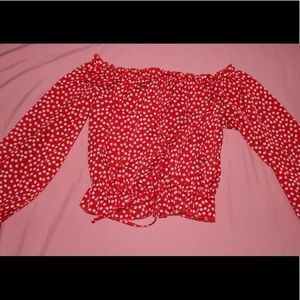 Cute off the shoulders Red floral blouse 💙